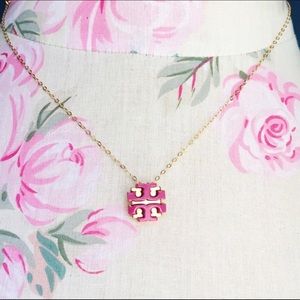 🔥Tory burch necklace!🔥