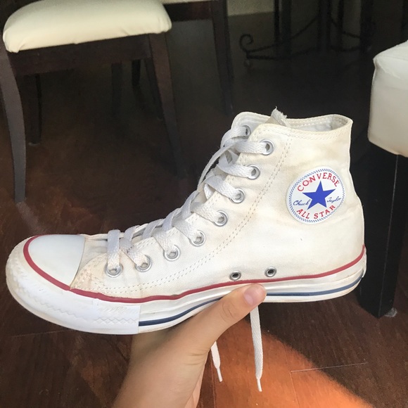 Converse Shoes - White converse!!