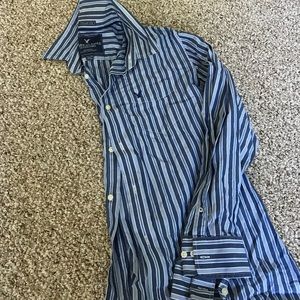 American eagle button down