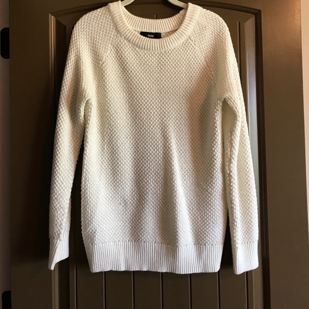GUC Mossimo cream sweater with gold flecks