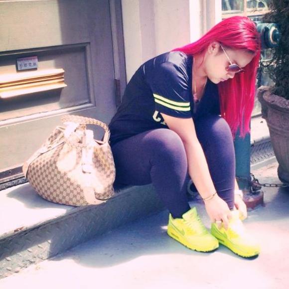 Meet your Posher, Jane - Picture 1 of 1