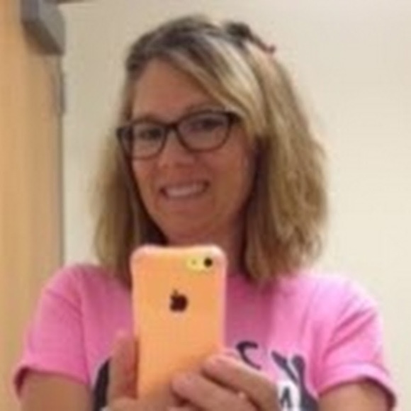 Meet your Posher, Amy - Picture 1 of 1