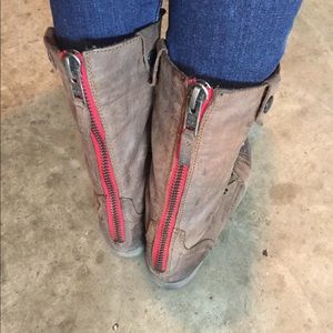 Steve Madden Combat Boots with Red Zipper