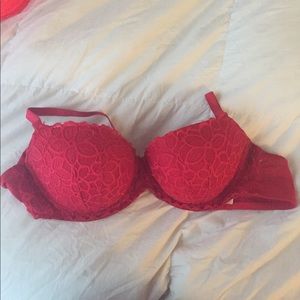 VS PINK NEW red lace bra 36D