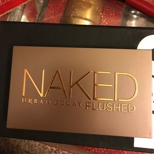Urban Decay Naked Flush Palette