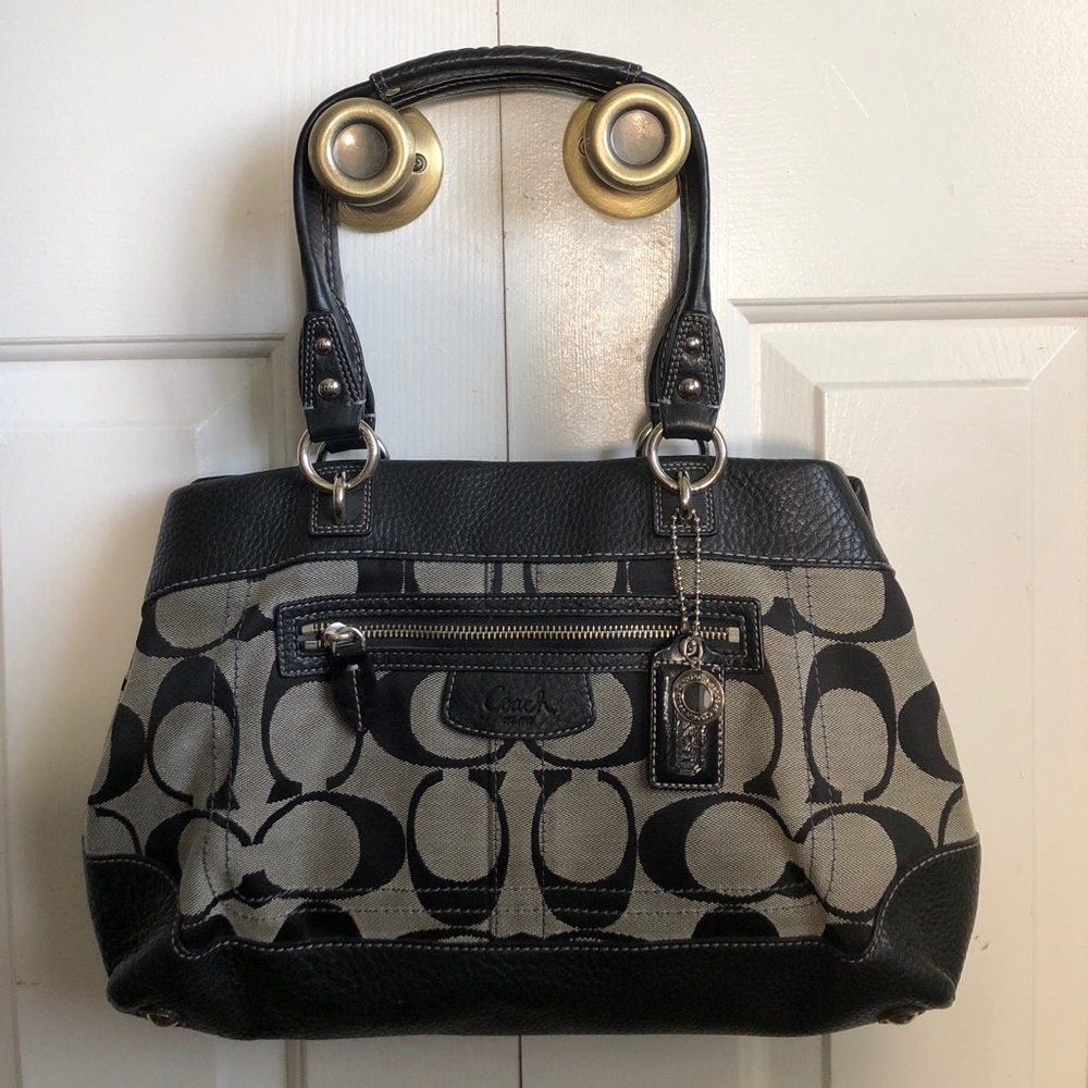 🛍 COACH Large leather and khaki purse.