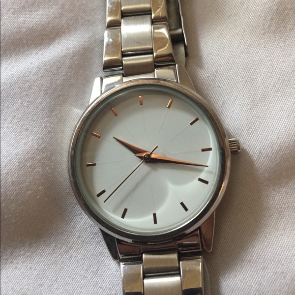 Silver Watch - Picture 2 of 4