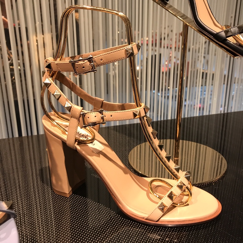 Valentino Rockstud Sandals 38