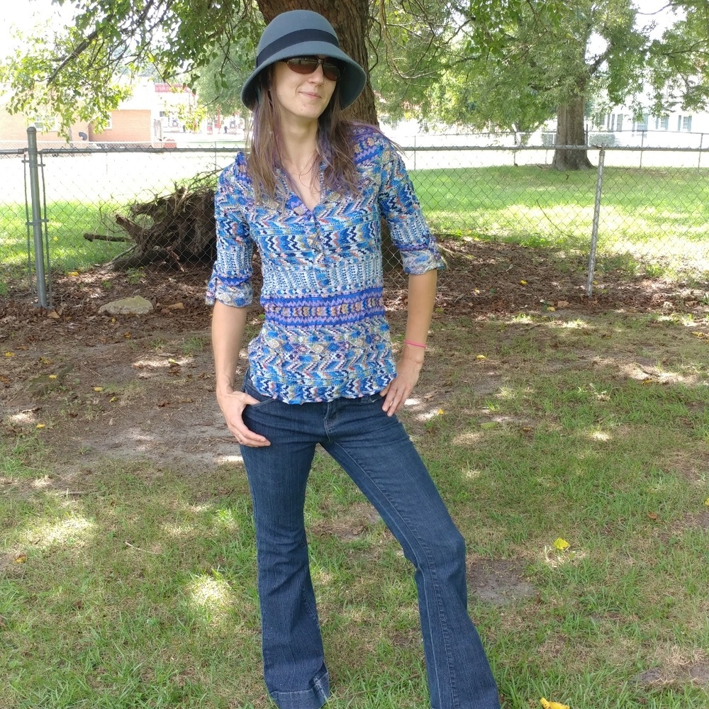 Casual lightweight shirt