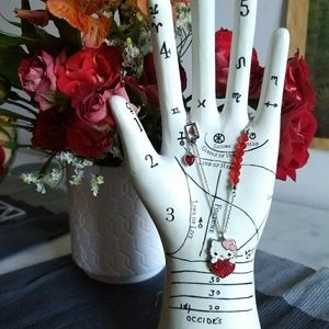 Swarovski Hello Kitty Valentine Pendant