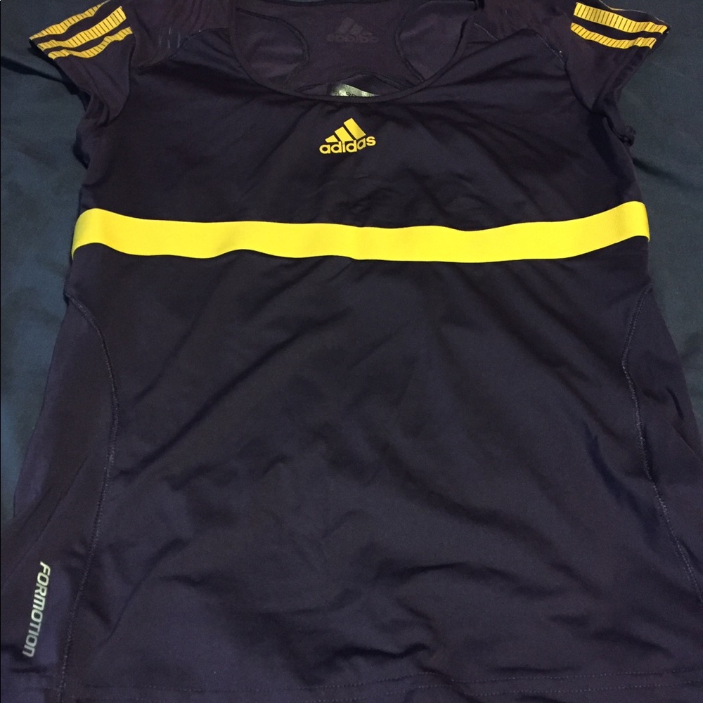 Adidas tennis top