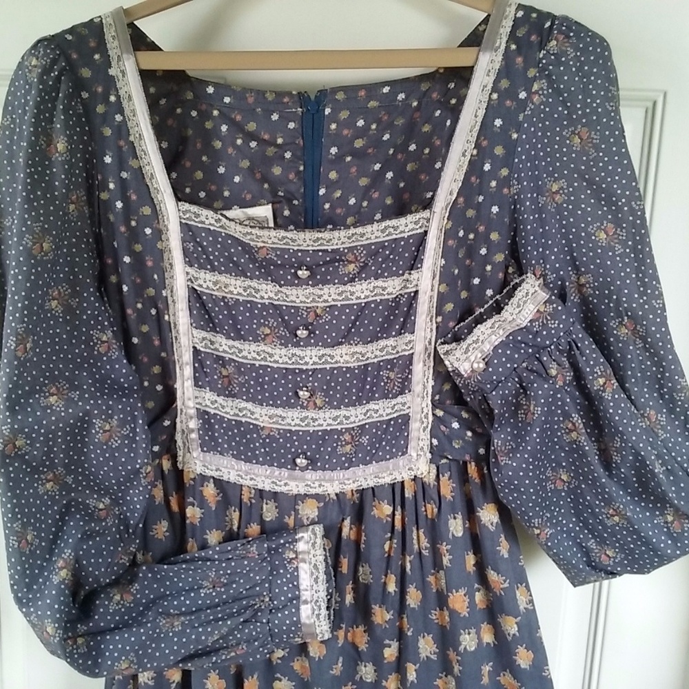 Gunne Sax Vintage 70's Blue Calico/Lace Maxi Dress