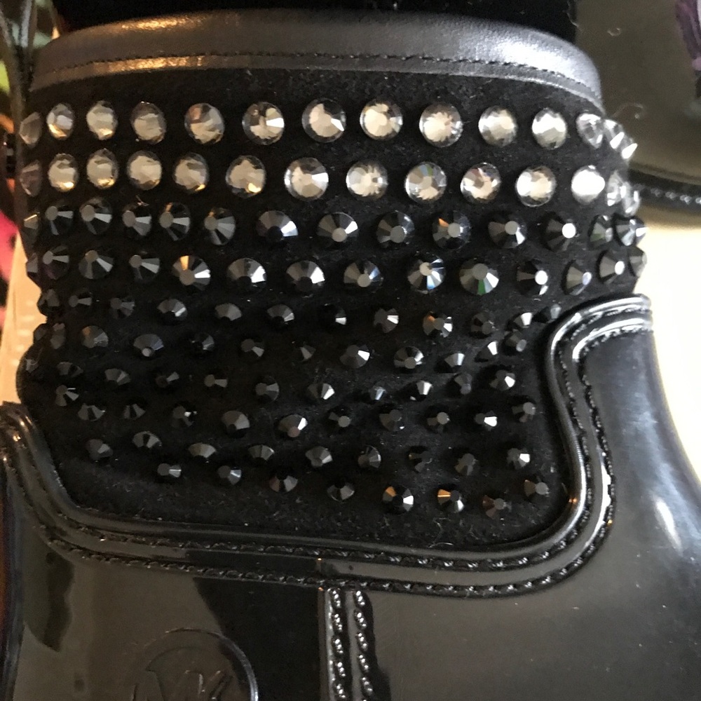 Michael Kors Dani rainboots☔️ NO TRADES💎 - Picture 3 of 5