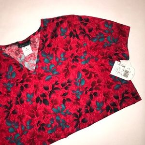 Women's Cherokee Scrub Print Top. Size Medium