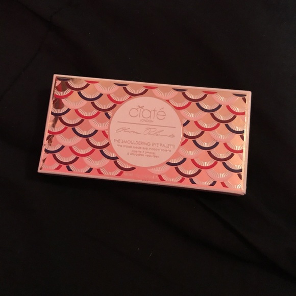Ciatè x Olivia Palermo Smoldering Eye Palette - Picture 3 of 3