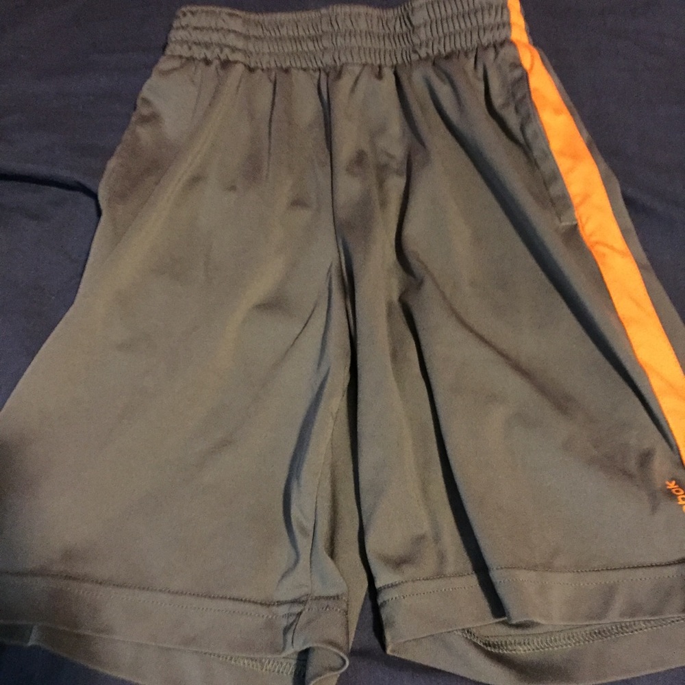 Boys rebook shorts