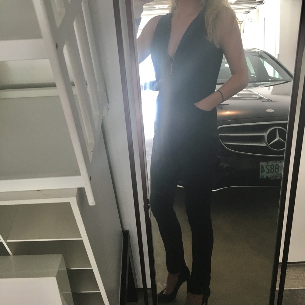 LAST RESTOCK! Sexy Black Zip Up Jumpsuit - Picture 3 of 3