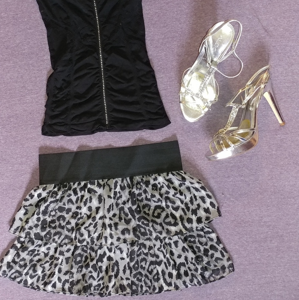 Leopard print skirt