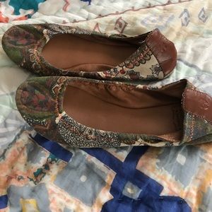 lucky brand flats