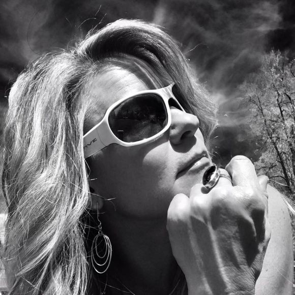 Meet your Posher, Tina - Picture 1 of 1