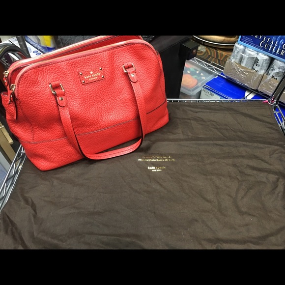 NWOT Kate Spade pebbled leather shoulder bag. - Picture 2 of 6