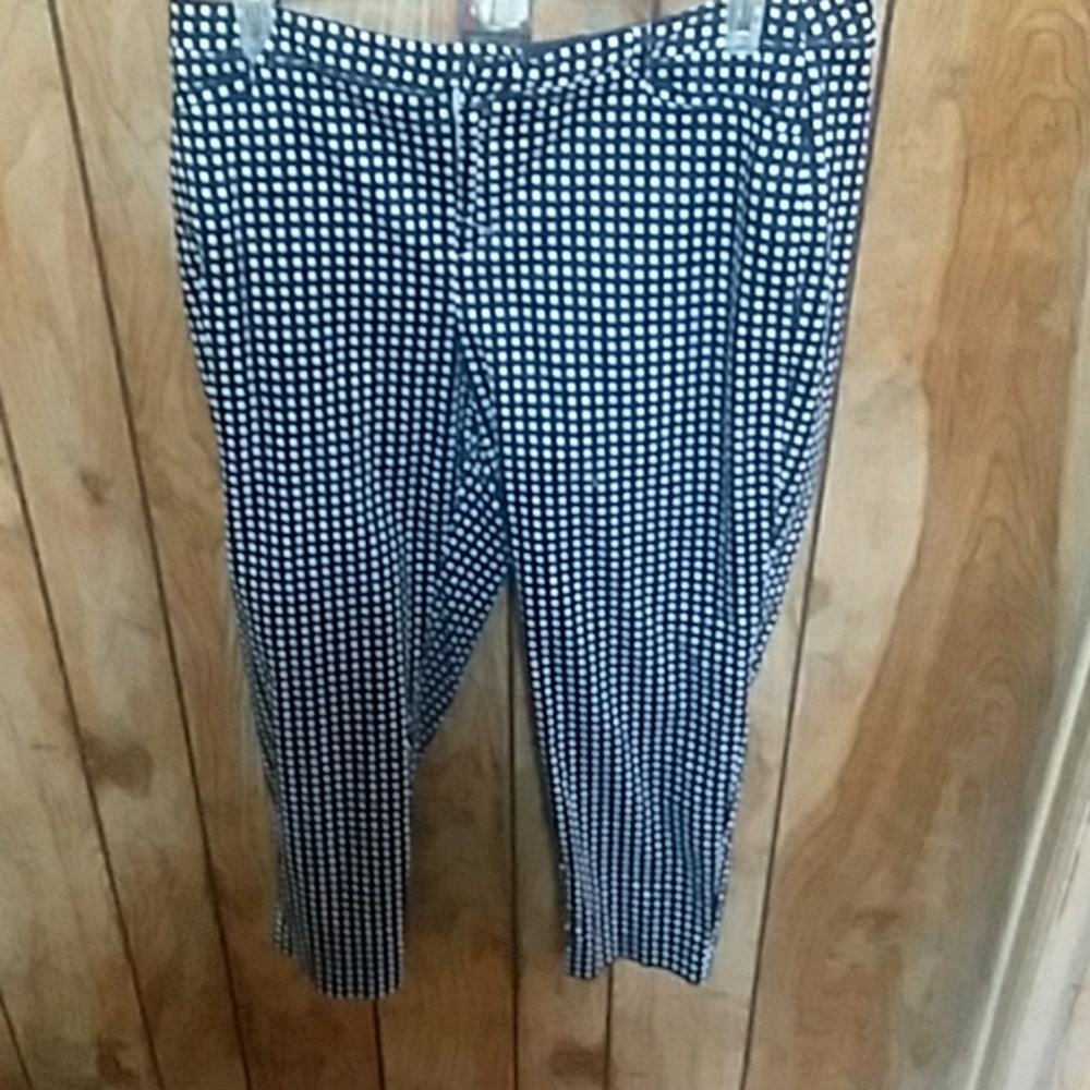 Capri pants