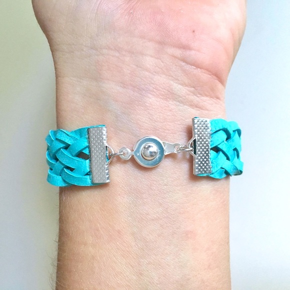 Turquoise 6-Strand Leather Braided Bracelet - Picture 4 of 5