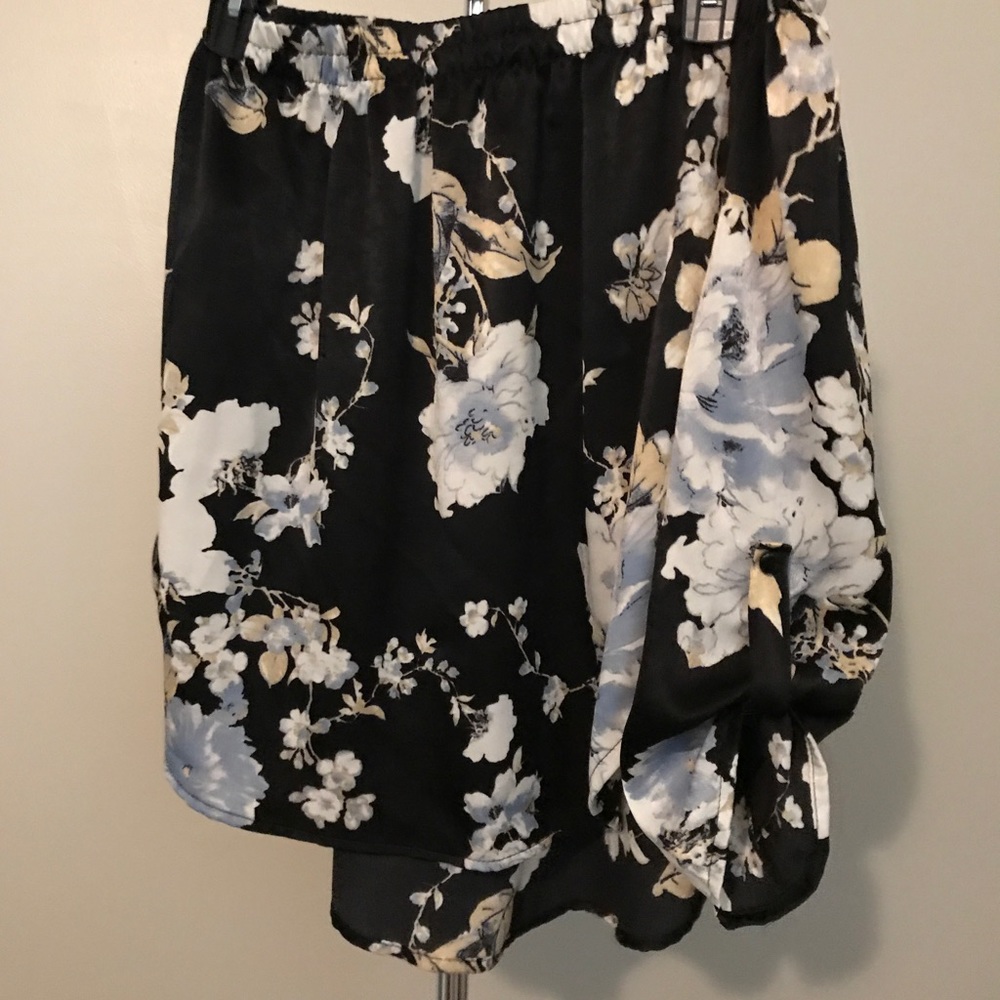 Off the shoulder top M