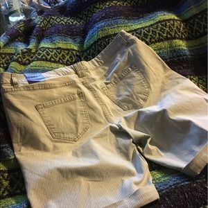 Brand new Bermuda never worn