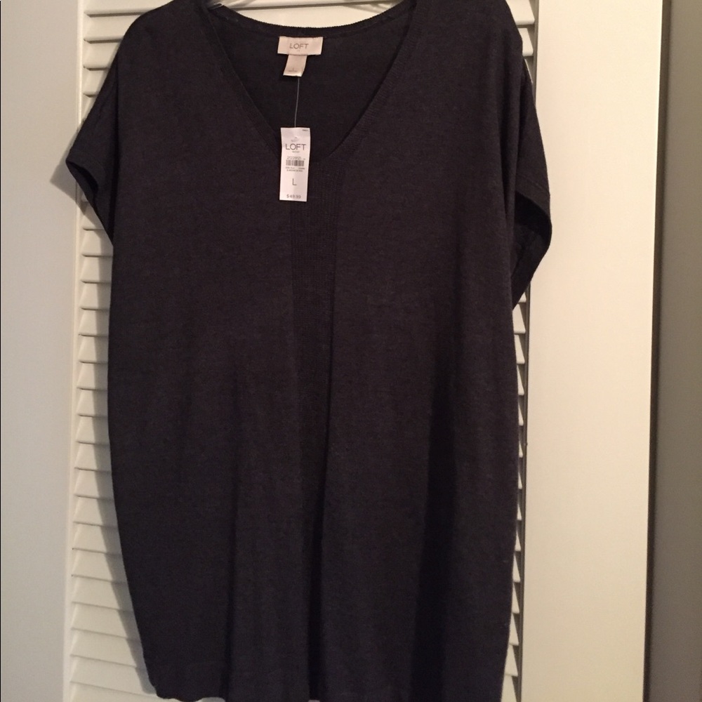 NWT Loft gray shirt sleeve sweater tunic
