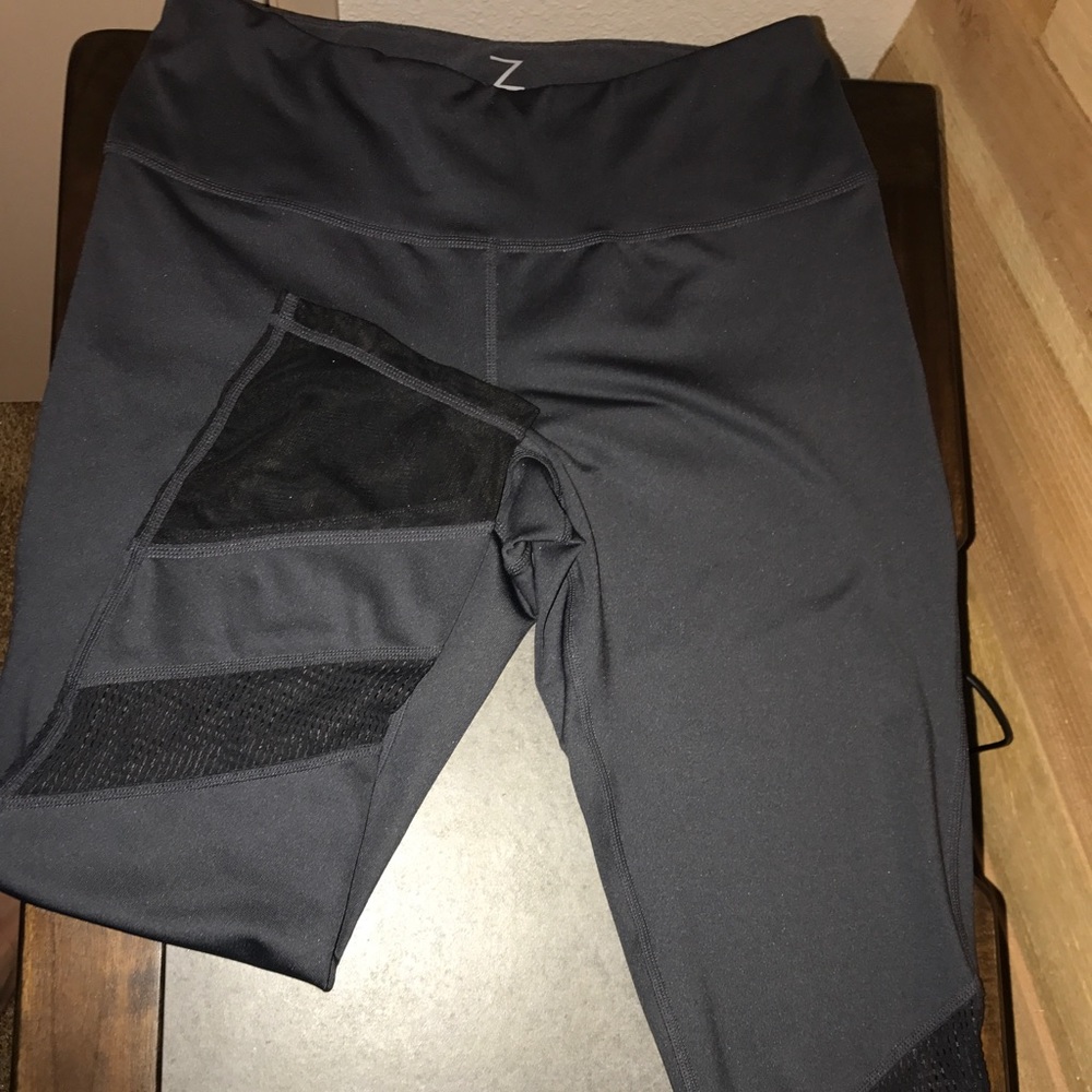 Zella Mesh Charcoal Gray yoga pants size M