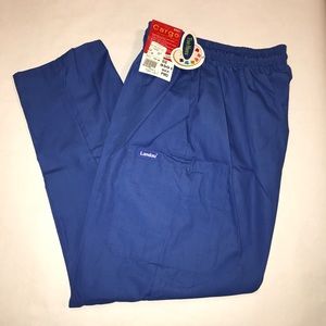Women's Landau Cargo Scrub Pants. Size Medium P