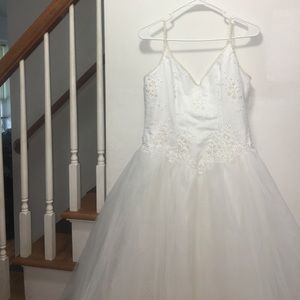 Bridal gown