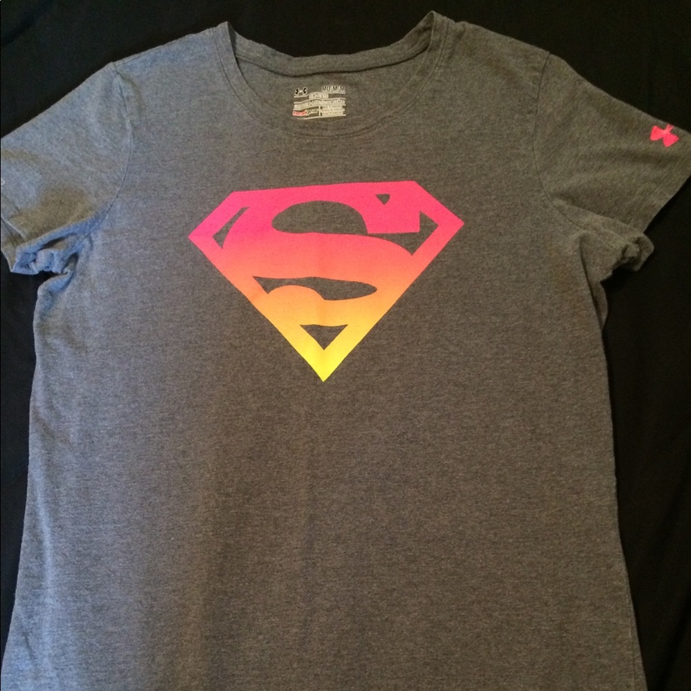 Under Armour women's medium t-shirt