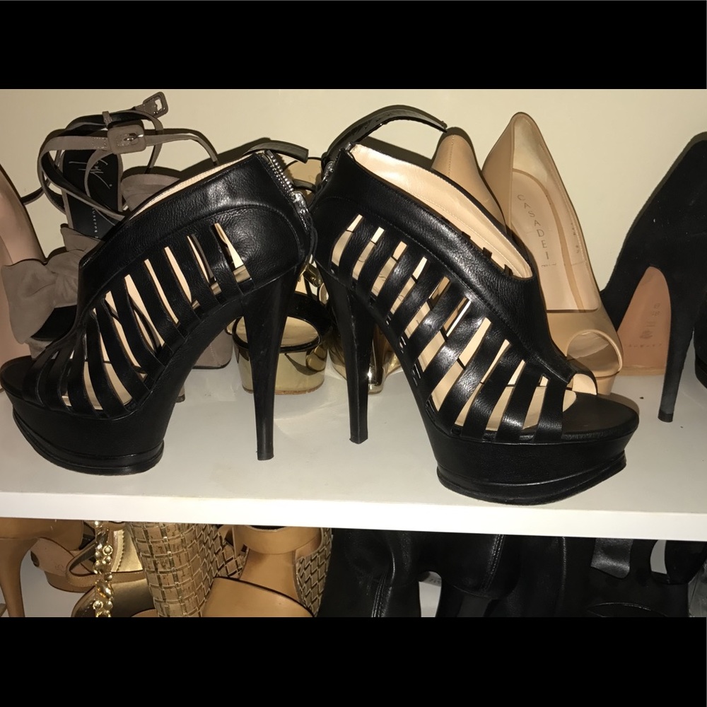 Casadei peep toe sandals. - Picture 2 of 2