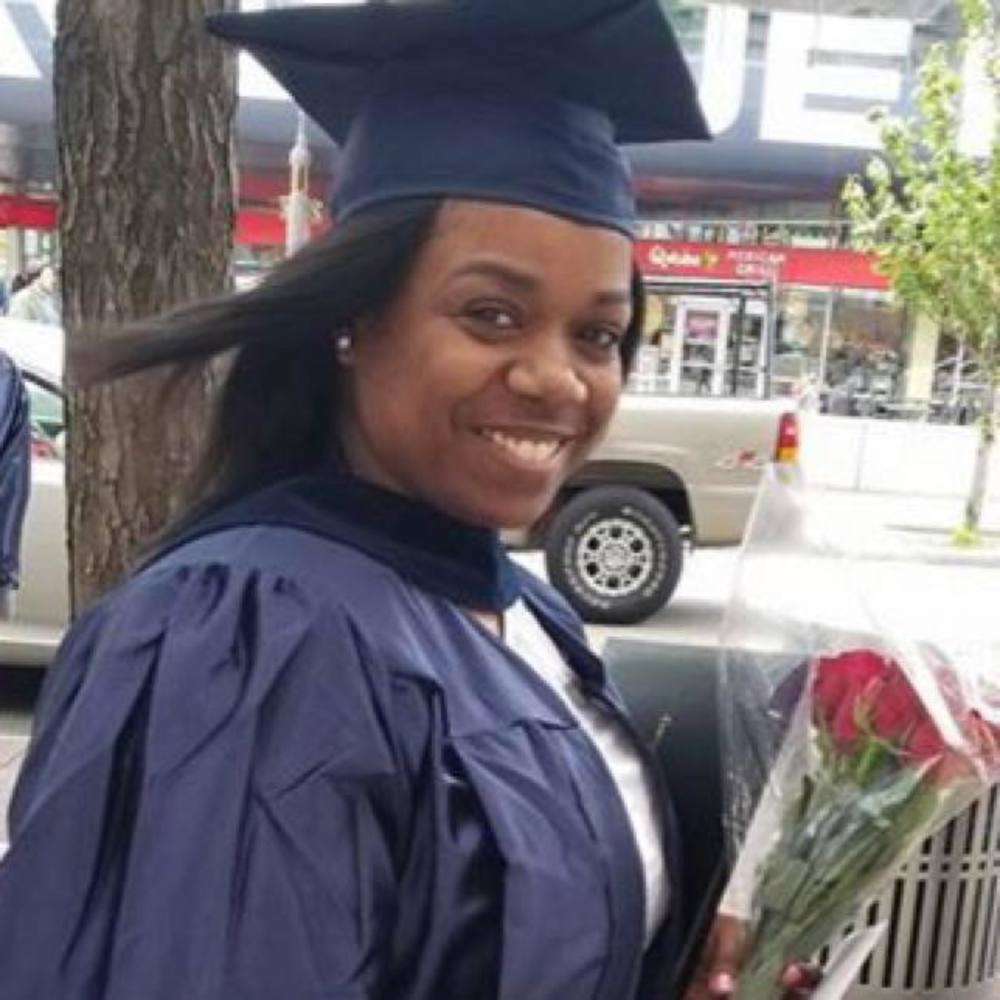 Meet your Posher, Monique