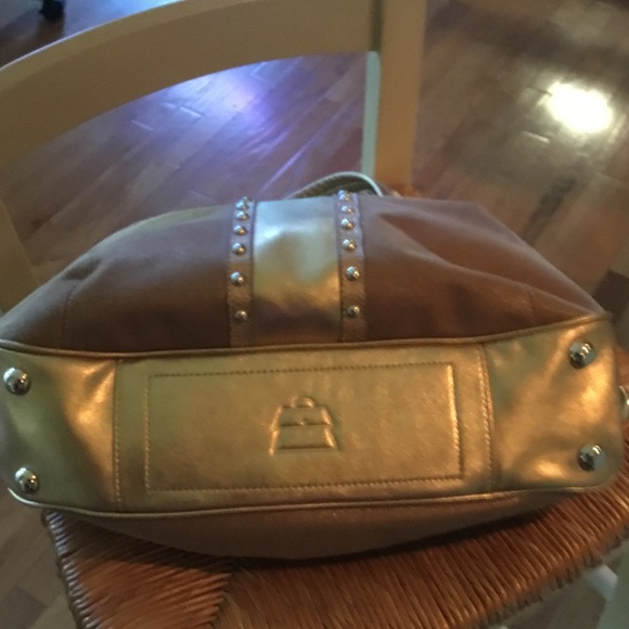 Handbag - Picture 3 of 4