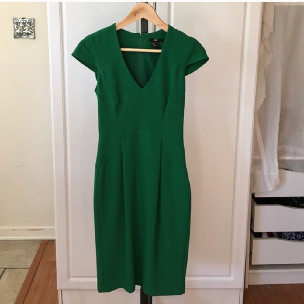 H&m Kelly green dress size 4