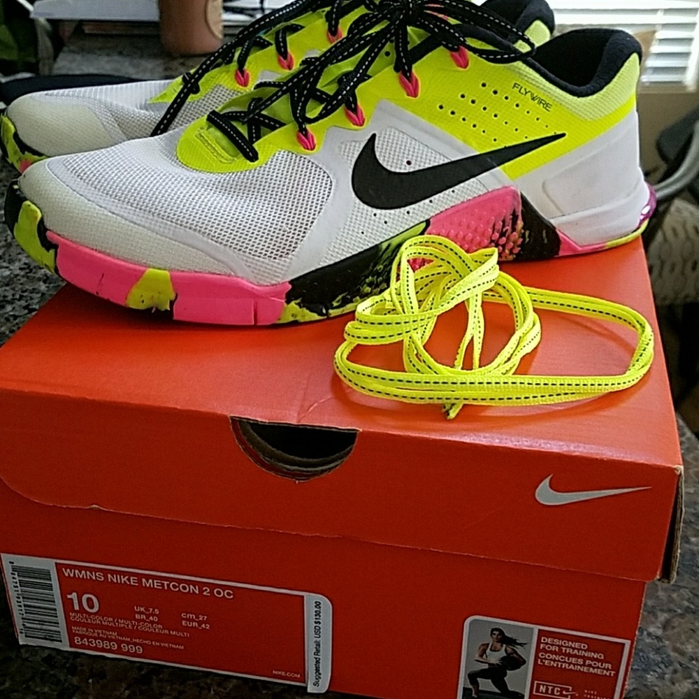 Womens Nike Metcon 2