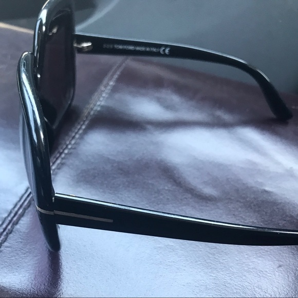 Tom Ford Valeria sunglasses main image 5