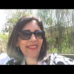 Meet your Posher, Elsa