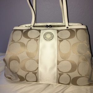 Coach Signature Stitched Leather Shoulder Bag.