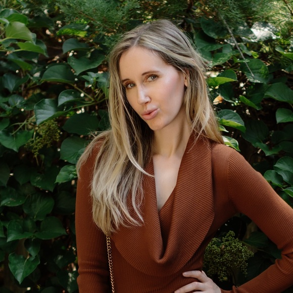 SoldOut11thStreet - Picture 2 of 7