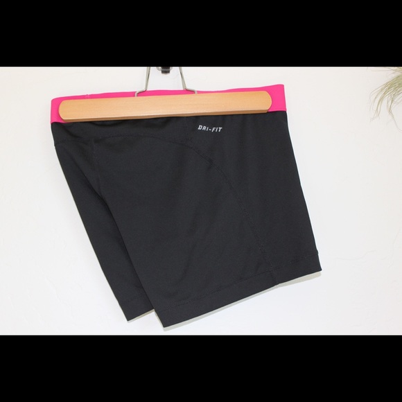 Nike Pro Shorts - Picture 4 of 7