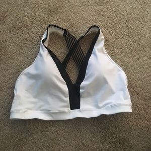 Victoria sport bra
