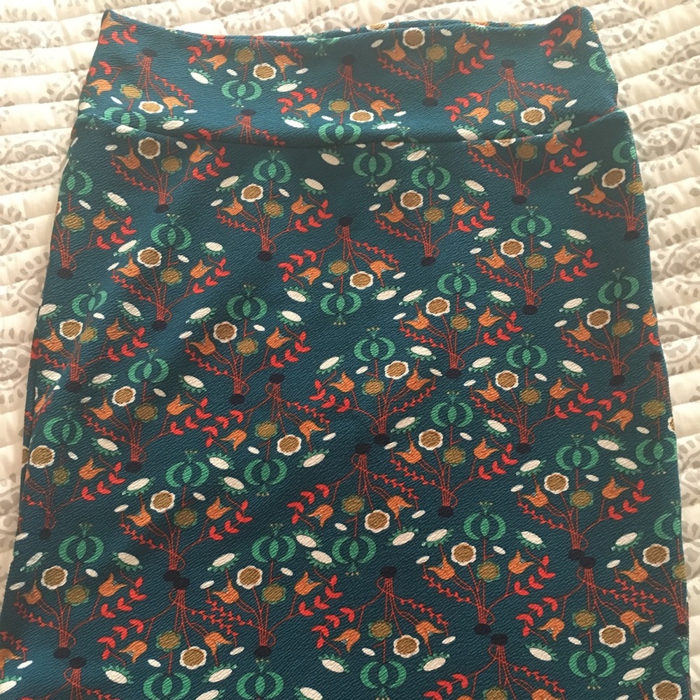 Lularoe Cassie Skirt- Large