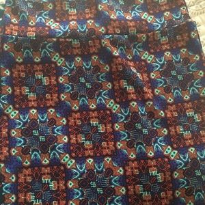 NWOT Lularoe Cassie Skirt- Large