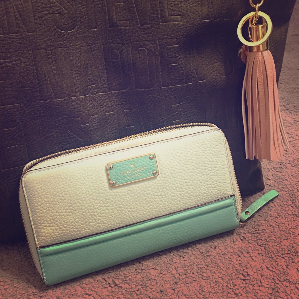 Kate spade wallet SOLD