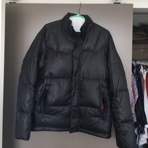 Black Tumi Puffer - L