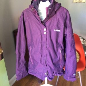 Women's Columbia Titanium rain jacket size Med.